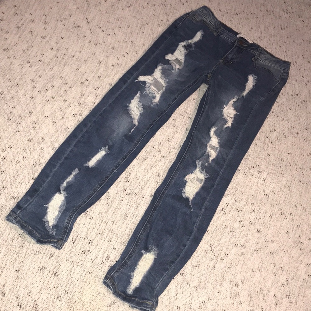 Encore Ripped Skinny Jeans NWOT